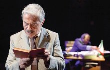 Un borghese piccolo piccolo