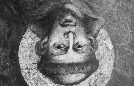 Francesco a testa in giù